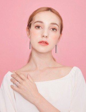 Earrings• Fashion Collection Mellisa Earrings