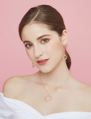 Earrings• Paper Cut Diamond Pearls Collection Paper Cut Diamond Earrings