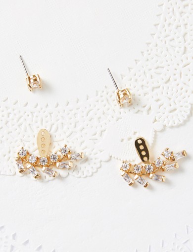 Earrings•Earrings For Fun Collection   Sparking leaf Earrings
