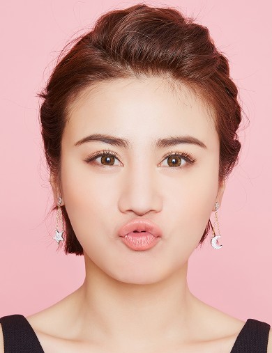 Earrings•Moon&Star Collection  Look at u