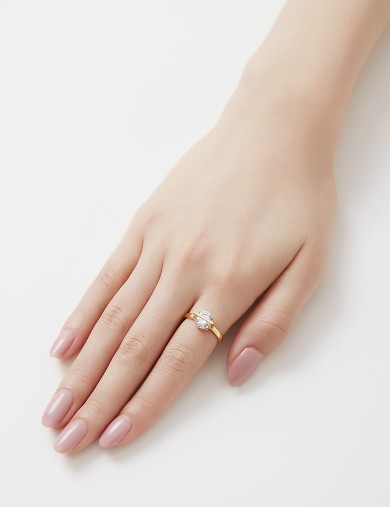 Ring• Shining Diamond Collection Round Diamond Ring 