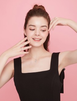 Ring•Emoji Collection Smiley Lips Ring