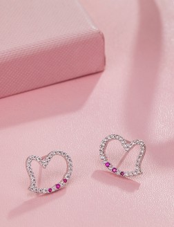 Earrings• Love Collection Shape of My Heart Earrings