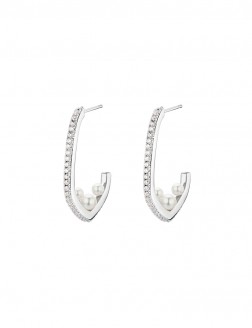 Earrings• Diamond Pearls Collection Curved Diamond Pearl Earrings