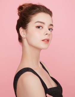 Earrings• Fashion Collection  Long Pearls Earring
