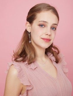 Necklace• Melody Collection Melody Necklace