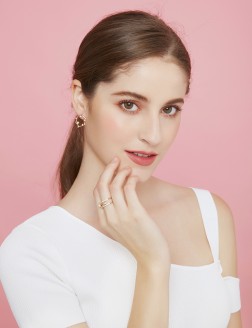 Earrings• Paper Cut Diamond Pearls Collection Paper Cut Diamond Earrings