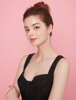 Necklace• Love Collection Shape Of My Heart Necklace